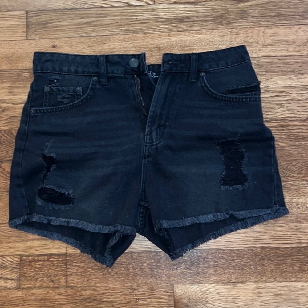 NEVER WORN. Wild Fable denim shorts